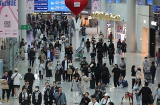 5월 황금연휴 150만명 출국…조용히 웃는 인천공항 '이 곳'