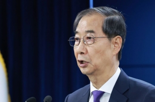 韓대행 "중책 내려놓고 더 큰 책임 지겠다"…대선출마 시사 