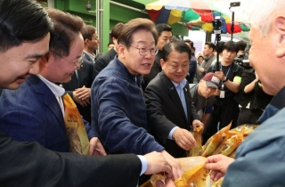 접경지역 방문한 李 "특별희생지역 억울하지 않게 보상해야"
