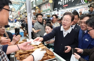 이재명 "메모 많이 하지만 안 남겨…하도 압수수색 당해, 없애고 있어"