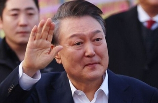 법원, 12일 윤석열 재판 '지상 출입구로 출입' 결정