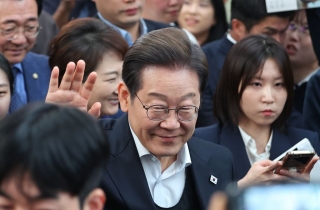 李 "채상병 특검법 반드시 통과…해병대 준4군 체제로"
