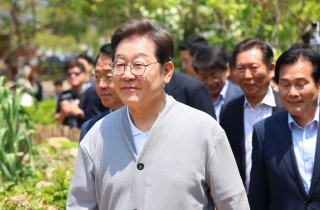 이재명 "尹, 국민에게 사죄부터 해야"