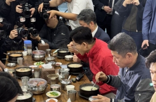 김문수, 가락시장서 첫 선거운동…"민생·경제 대통령 되겠다"