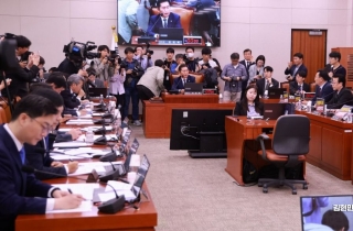 '李 면소' 공직선거법 개정안 법사위 통과