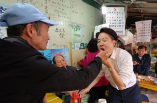 이준석 "국힘, 고쳐쓸 수 없는 상태…尹 탈당해도 표심 영향 없을 것"