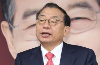 이정현 "尹, 공적인 기준 있는 사람…탈당 여부 곧 정리할 것"