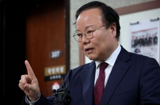 "김문수, 후보 확정 뒤 尹과 소통…탈당 의견 제시 안했다"