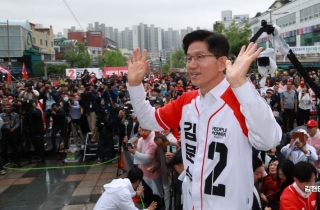 김문수 갈 길 먼데…국힘은 尹탈당 놓고 또 분열