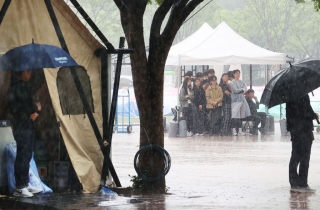 예상치 못한 서울 폭우…청계천 등 주요 하천 25곳 통제