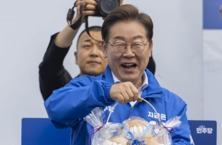이재명 "尹탈당, 정치전술…국민의힘이 제명했어야"