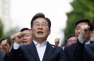 이재명, 대통령 4년 연임제 제안…"책임 강화 권한 분산"