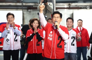 李대세론에 힘빠진 보수결집…김문수 '공중전·권역유세' 총력