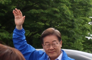 이재명 "SNS는 내 목숨줄…국민과 직접소통 없었다면 가루 됐을 것"