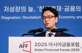한은 경제연구원장 "지금이 골든타임…구조 개혁만이 해답"