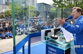 이재명 "SNS는 내 목숨줄…국민과 직접소통 없었다면 가루 됐을 것"