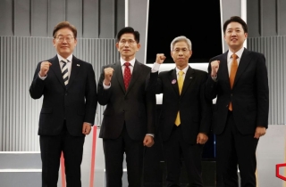 "형수님 욕" vs "소방관 갑질"…주제토론보다 비방전에 몰두