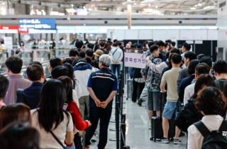 오전 사전투표율 7.0%…'3자 대결' 지지층 소환 총력전