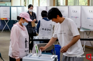 21대 대선 사전투표율 11시 24.55%…전남 43%·대구 17%
