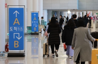 10년 전보다 돈 덜 쓴다…'보건·의료, 문화 소비' 지출 비중 증가