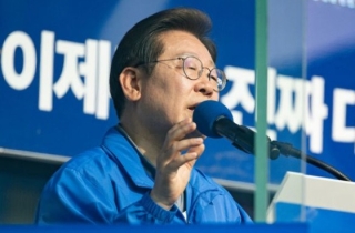 민주당 "李 대장동 사건 검찰이 증거조작…담당 검사 고발"
