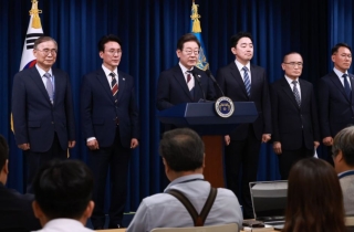 '李대통령 첫 인사' 국무총리에 김민석·국정원장에 이종석 지명