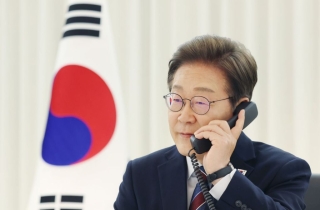 '암살 위험·골프 라운딩' 얘기도 오갔다'…李,  트럼프와 첫 통화