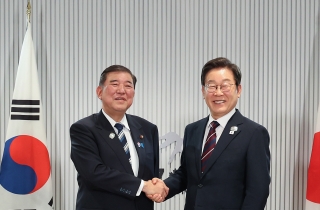 한일 '셔틀외교' 복원 시동, 李대통령 취임 14일만에 첫 정상회담