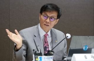 이창용 "정부 '라면통제' 아니다…수도권 공급대책부터 나와야"