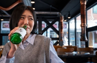 아직도 "이모, 여기 소주 한병이요" 하니? 