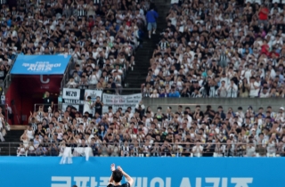 "내 축구 인생 안 끝났어"…곧 다음 편이 시작된다 [world photo]