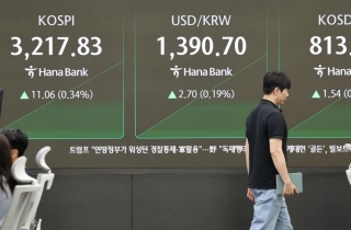 8월엔 팔기 바쁜 외국인들…이 종목만 사들인다
