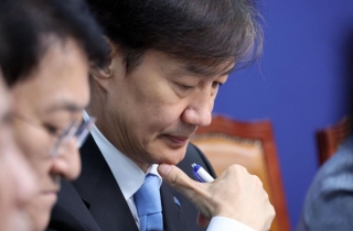 최악의 위기 혁신당…'창업자' 조국이 구할 수 있을까