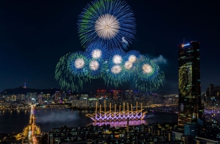불꽃축제 보러 오픈런?... AI가 찾아준 '숨은 명당' 따로 있다