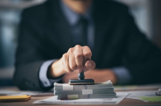 "이 자격증 있으면 월 400만원?"…기업들이 돈 더 얹는 '핵심 스펙' 정체