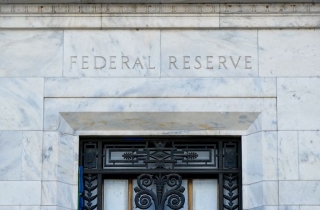 트럼프 "금리인하" 코드 맞출 차기 Fed 의장 3파전