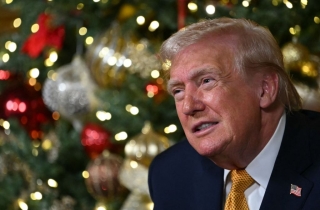 원수 사랑하라던 예수 탄생 기념일에… 복수 실천한 트럼프