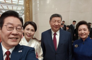 李대통령 셀카, '샤오미15 울트라' 선택한 까닭