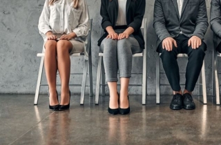 "수도권 떠난 청년 취업자들, 6개월 버티면 720만원 더" 