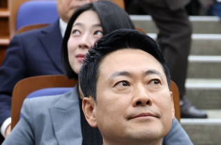"선거 앞두고 비상인데"…딴 곳만 본 국힘 의총
