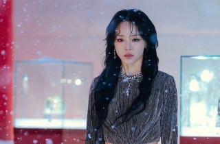 '진짜'는 버티기 힘든 세상…진실은 '가짜'가 돼서야 보였다  