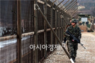 군 "'민간인 GOP 철책 훼손' 부대 경계작전 전반 조사"