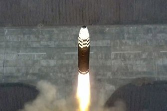 [양낙규의 Defence Club]'북, 고체연료 미사일에 핵탄두 결합 실험 남았다'