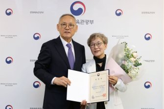 국립극단 신임 단장에 박정희 극단 '풍경' 대표