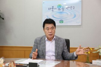 [인터뷰]박준희 관악구청장 "누구도 소외되지 않는 포용도시 조성"