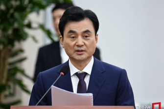 ‘전작권 임기 內 전환’ 해명한 安…여진은 계속
