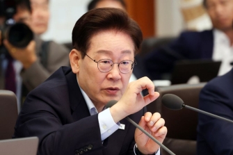 쓳 "筌〓넻졊, 二쇳깮 留ㅼ닔씤 듅닔愿怨 븘깘닾紐낇븯寃 吏꾪뻾"