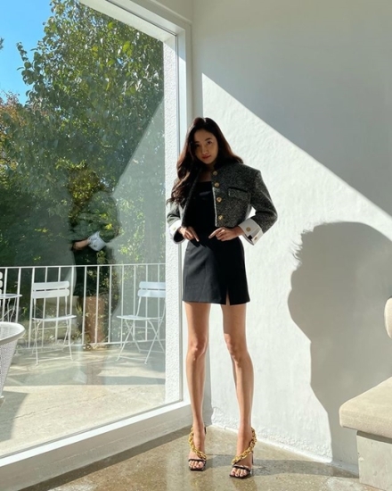 '완벽한 각선미'