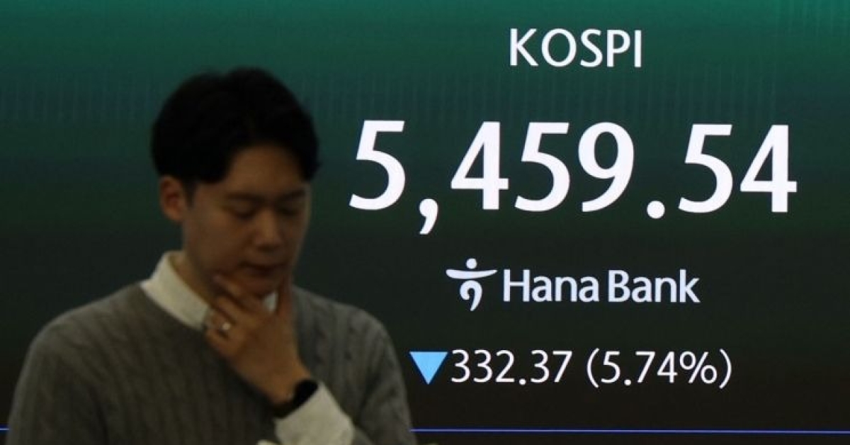 KOSPI Opens Down Over 3%... Sidecar Triggered Early in Session