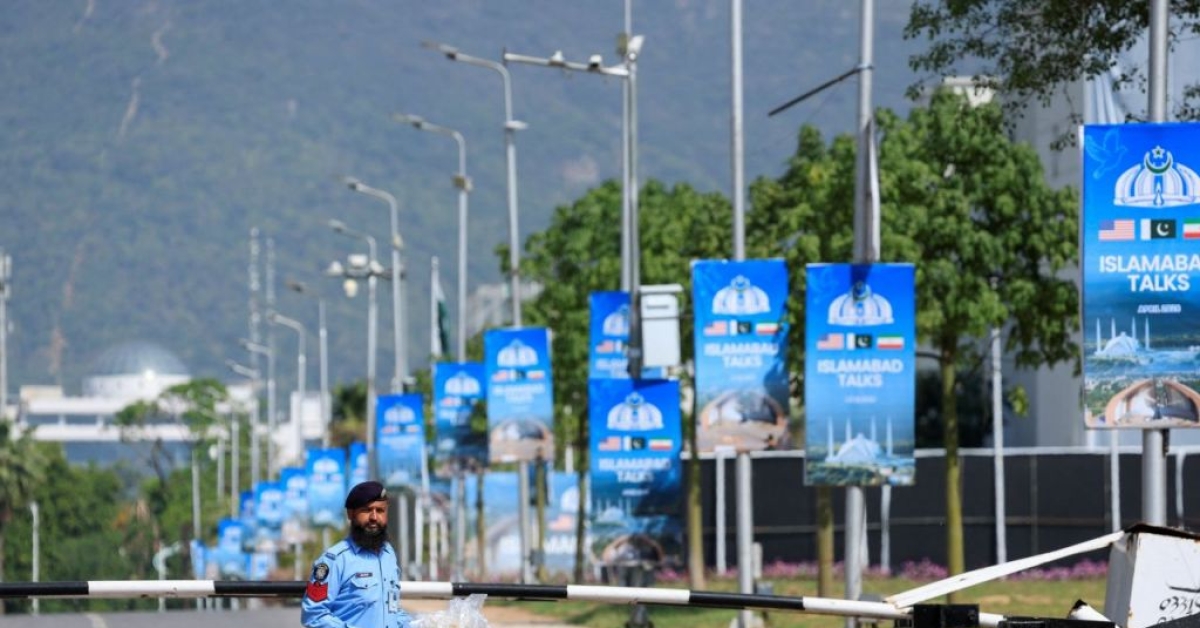 "Iran to Dispatch Negotiating Team Soon for Second Round of Talks with U.S."